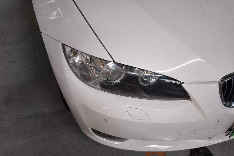 Used BMW 3 Series 2009 330i two-door coupe Right Front Headlight