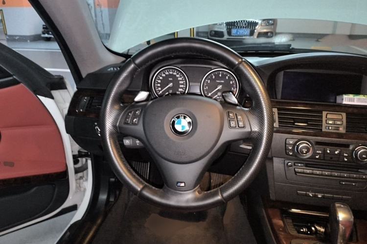 Used BMW 3 Series 2009 330i two-door coupe Steering Wheel