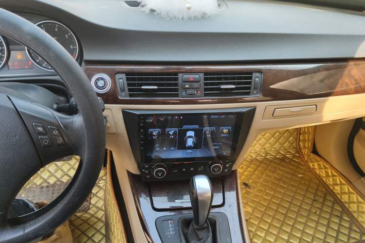 Used BMW 3 Series 2009 318i Active Edition Audio And AC Panel