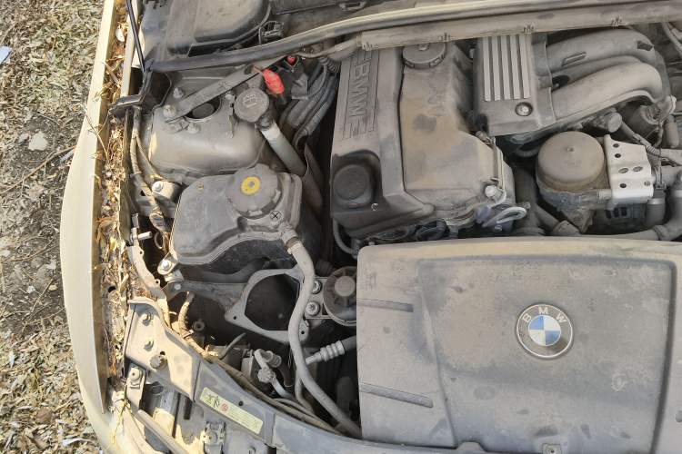 Used BMW 3 Series 2009 318i Active Edition Engine Bay Right