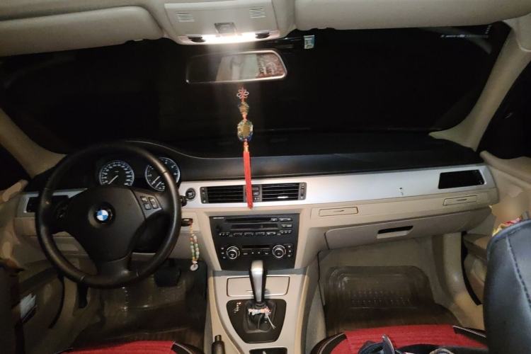 Used BMW 3 Series 2010 318i Leading Model Center Console