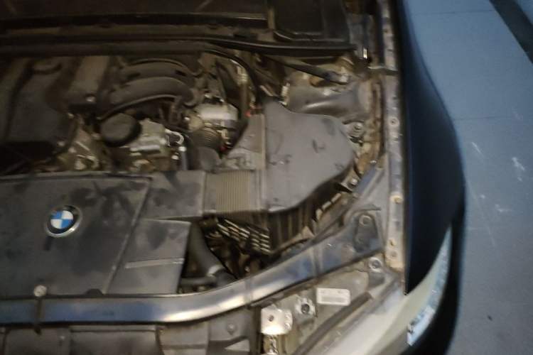 Used BMW 3 Series 2010 318i Leading Model Engine Bay Left