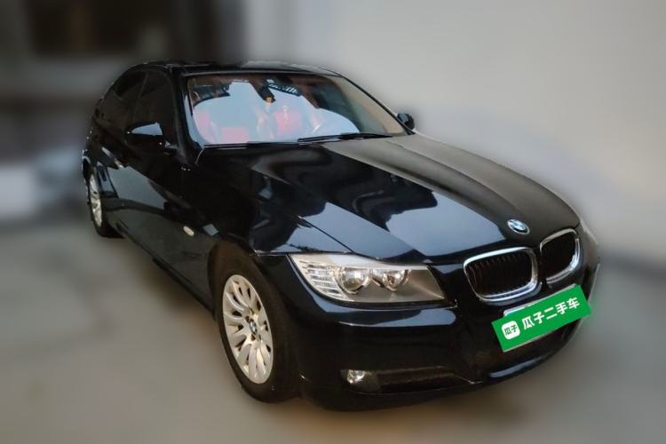 Used BMW 3 Series 2010 318i Leading Model Front Right 45 Deg
