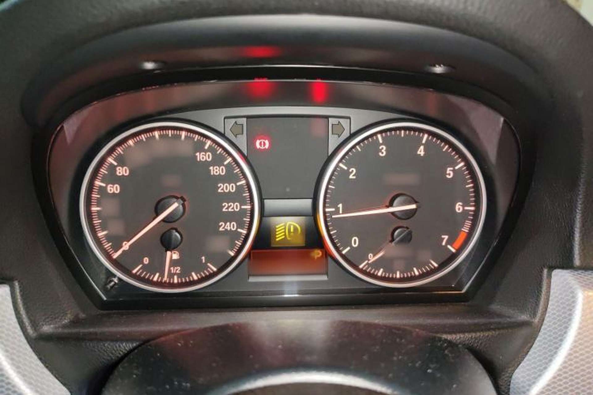 Used BMW 3 Series 2010 320i Luxury Model Instrument Cluster