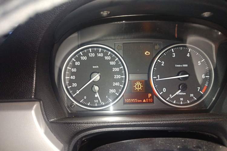 Used BMW 3 Series 2010 320i Luxury Model Instrument Cluster