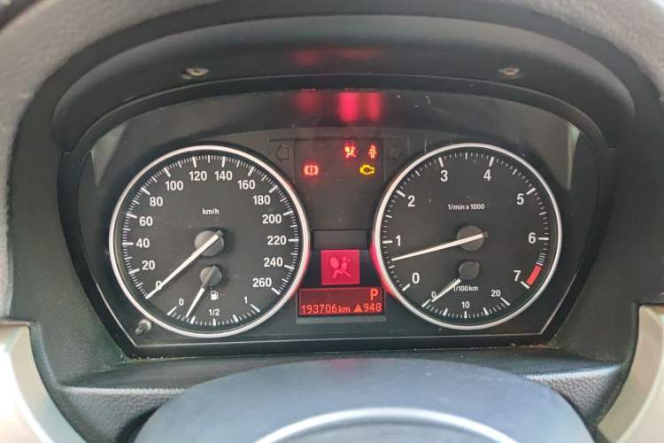 Used BMW 3 Series 2010 320i Luxury Model Instrument Cluster