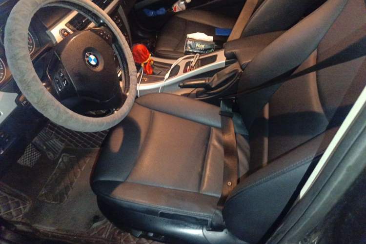 Used BMW 3 Series 2010 320i Luxury Model Left Front Seat