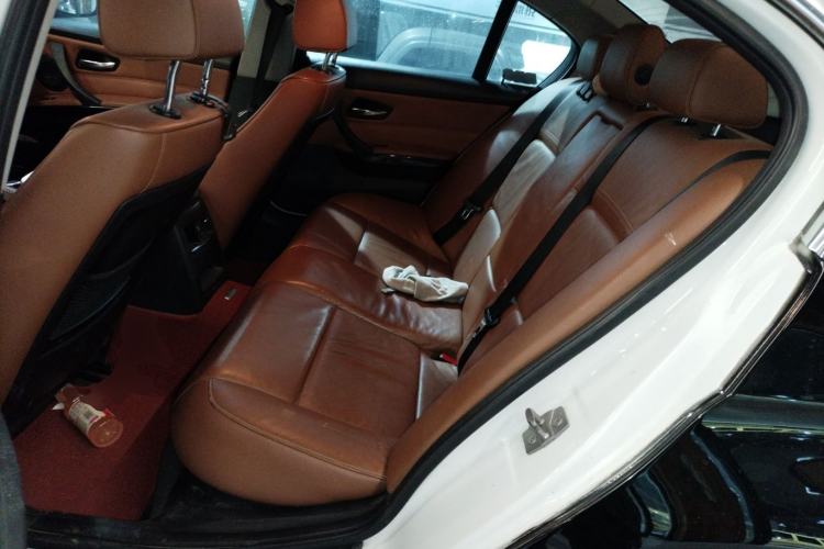 Used BMW 3 Series 2010 320i Luxury Model Left Rear Seat