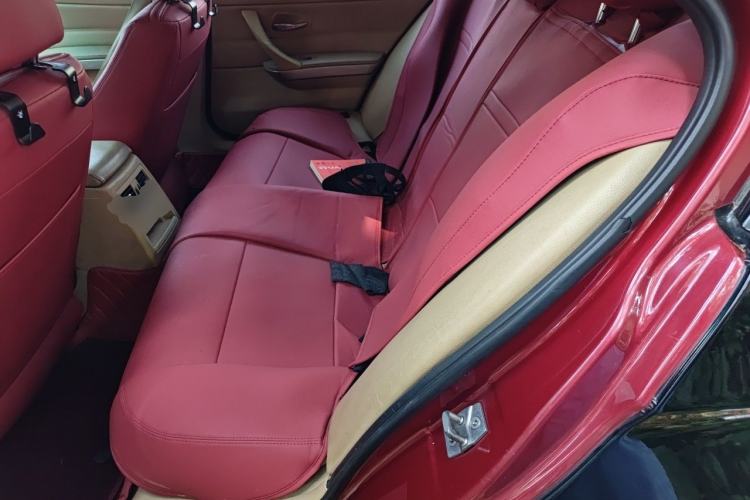 Used BMW 3 Series 2010 320i Luxury Model Left Rear Seat