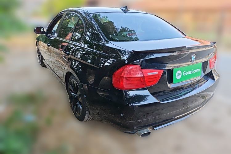 Used BMW 3 Series 2010 320i Luxury Model Rear Left 45 Deg