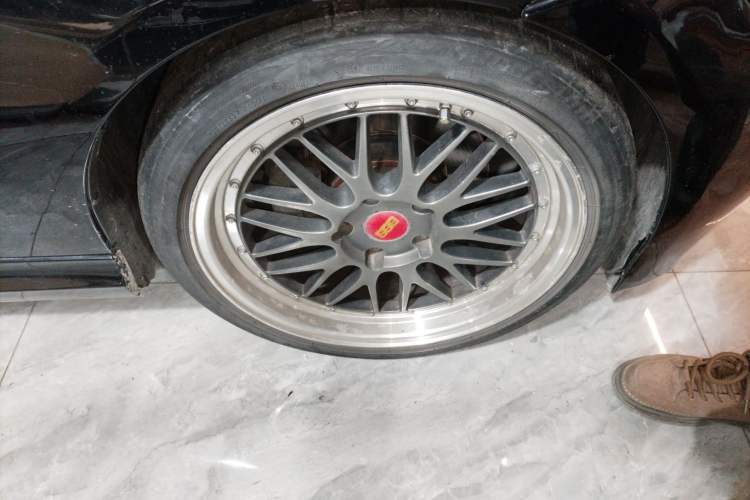 Used BMW 3 Series 2010 320i Luxury Model Right Front Wheel Hub