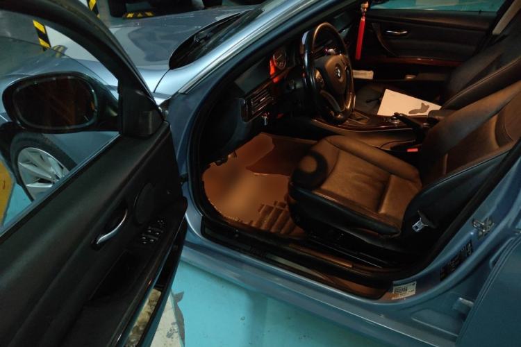 Used BMW 3 Series 2010 325i Luxury Model Driver Seat