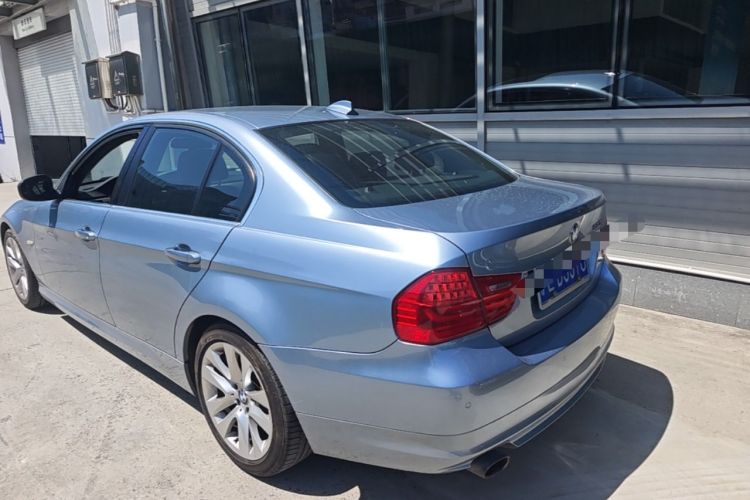 Used BMW 3 Series 2010 320i Luxury Model Rear Left 45 Deg