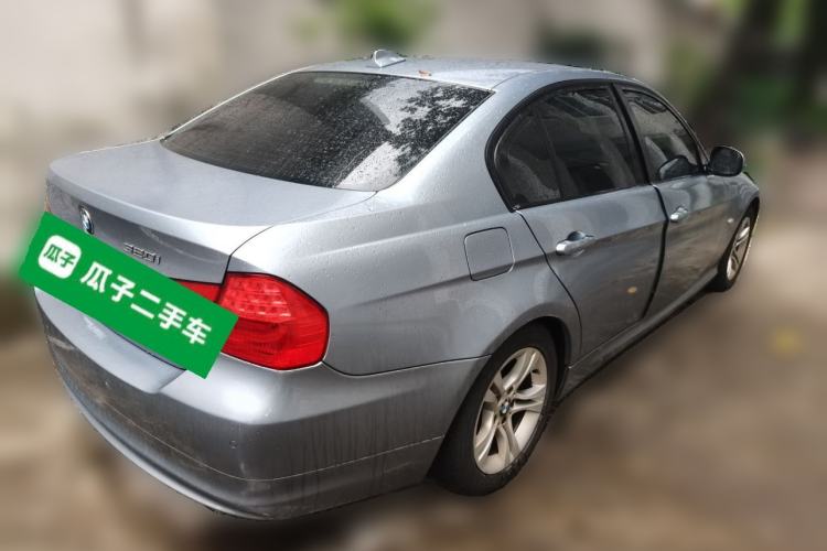 Used BMW 3 Series 2010 320i Luxury Model Rear Right 45 Deg