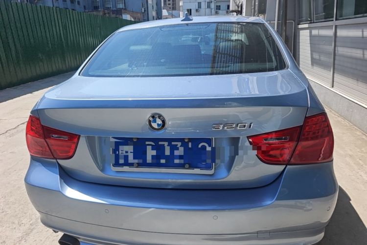 Used BMW 3 Series 2010 320i Luxury Model Rear