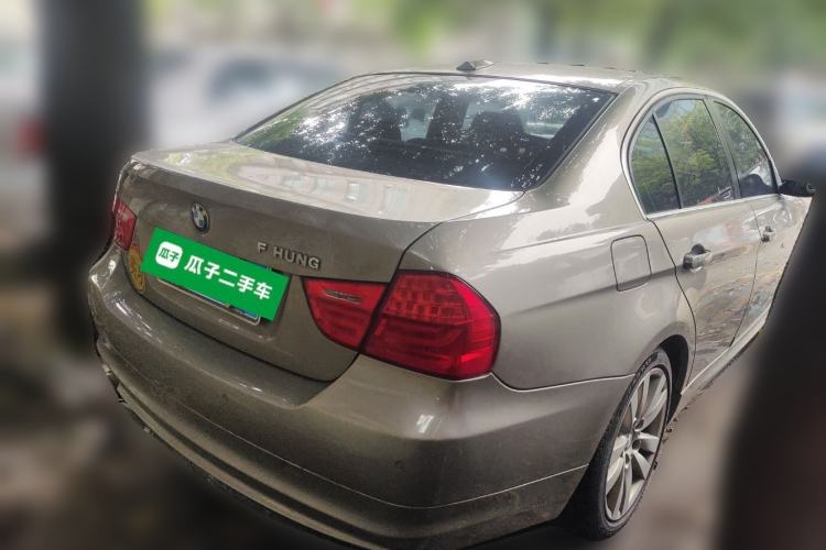 Used BMW 3 Series 2010 320i Luxury Edition Rear Right 45 Deg