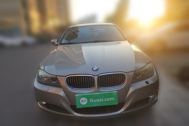 Used BMW 3 Series 2010 325i Luxury Model Front