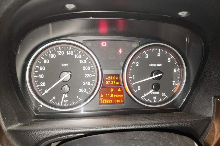 Used BMW 3 Series 2010 325i Luxury Model Instrument Cluster
