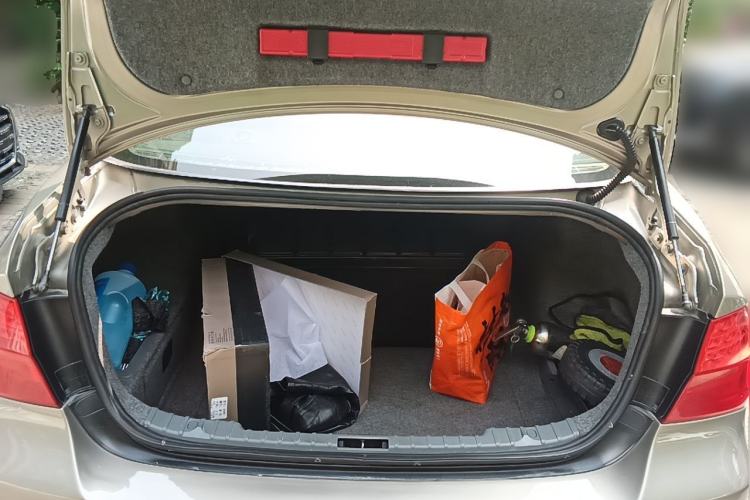 Used BMW 3 Series 2010 320i Sport Edition Trunk