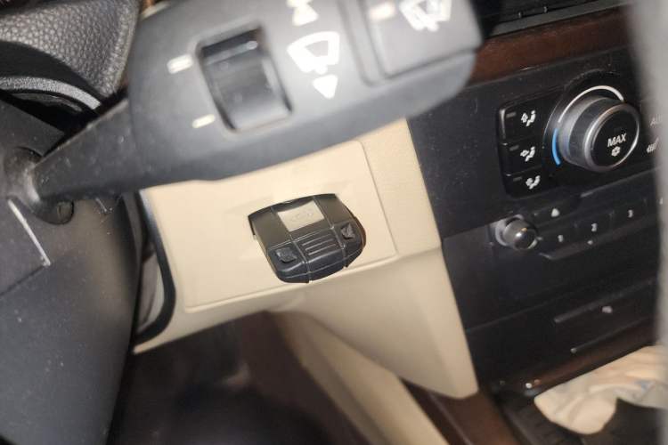 Used BMW 3 Series 2010 325i Luxury Model Vehicle Key