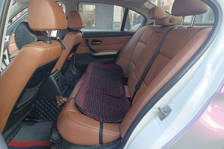 Used BMW 3 Series 2010 320i Luxury Model Left Rear Seat