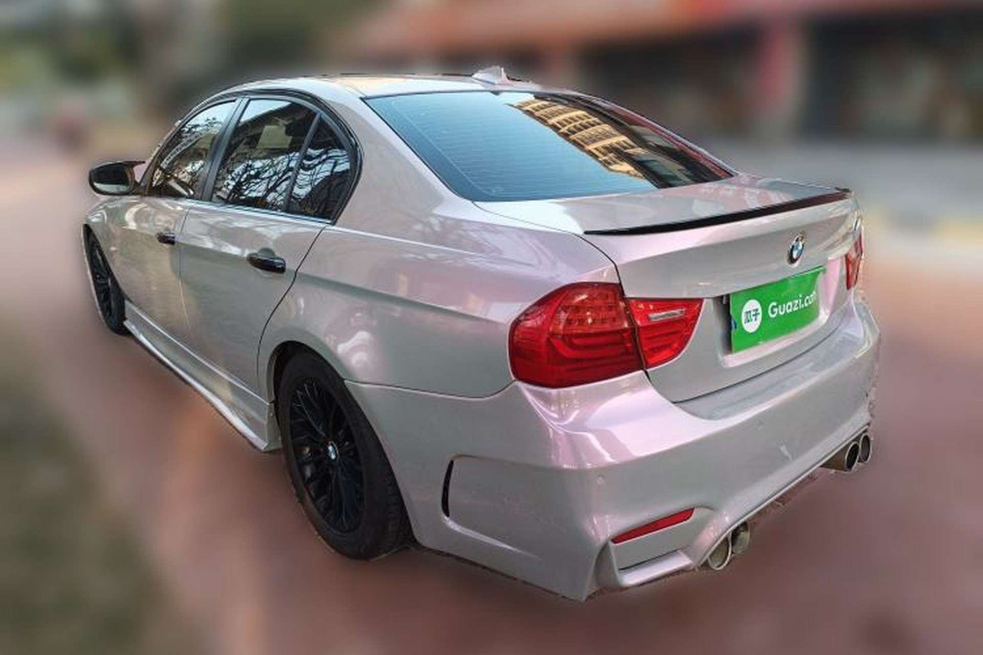 Used BMW 3 Series 2010 320i Luxury Model Rear Left 45 Deg