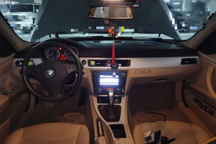 Used BMW 3 Series 2010 318i Leading Model Center Console
