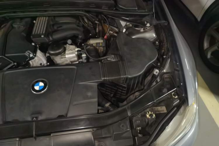 Used BMW 3 Series 2010 318i Leading Model Engine Bay Left