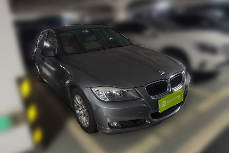 Used BMW 3 Series 2010 318i Leading Model Front Right 45 Deg