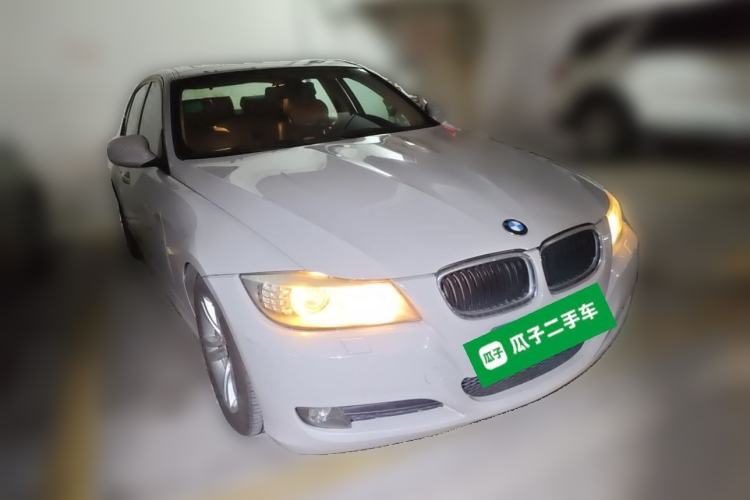 Used BMW 3 Series 2010 320i Sport Edition Front Right 45 Deg