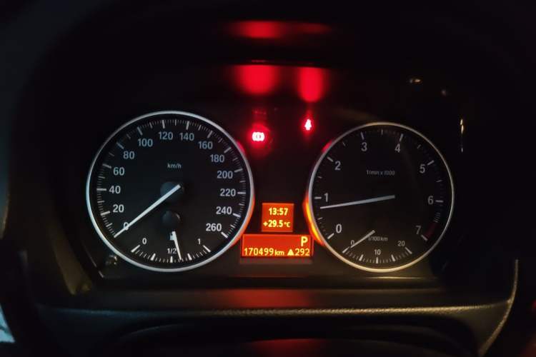 Used BMW 3 Series 2010 320i Sport Edition Instrument Cluster