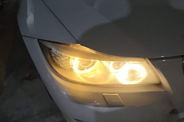 Used BMW 3 Series 2010 320i Sport Edition Right Front Headlight