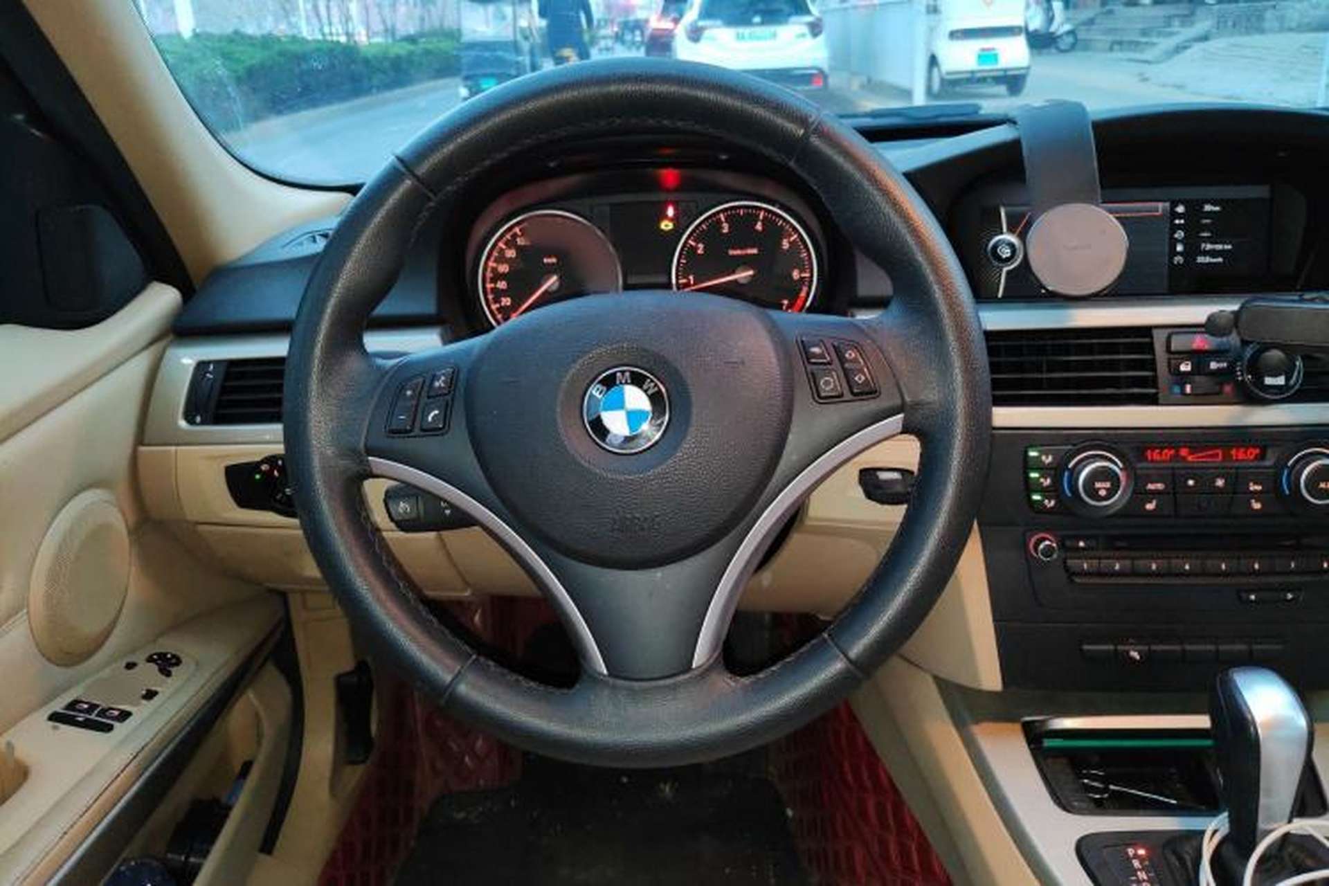 Used BMW 3 Series 2010 320i Sport Edition Steering Wheel