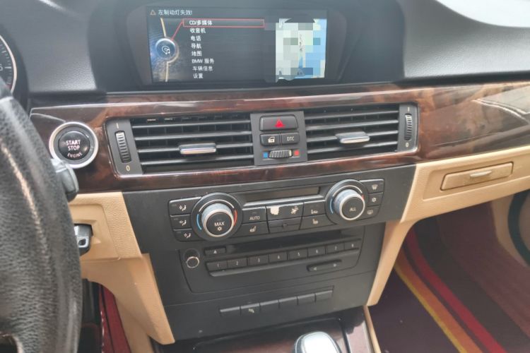 Used BMW 3 Series 2010 320i Luxury Model Audio And AC Panel