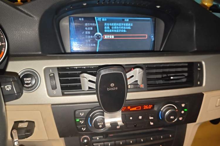 Used BMW 3 Series 2010 320i Luxury Model Audio And AC Panel