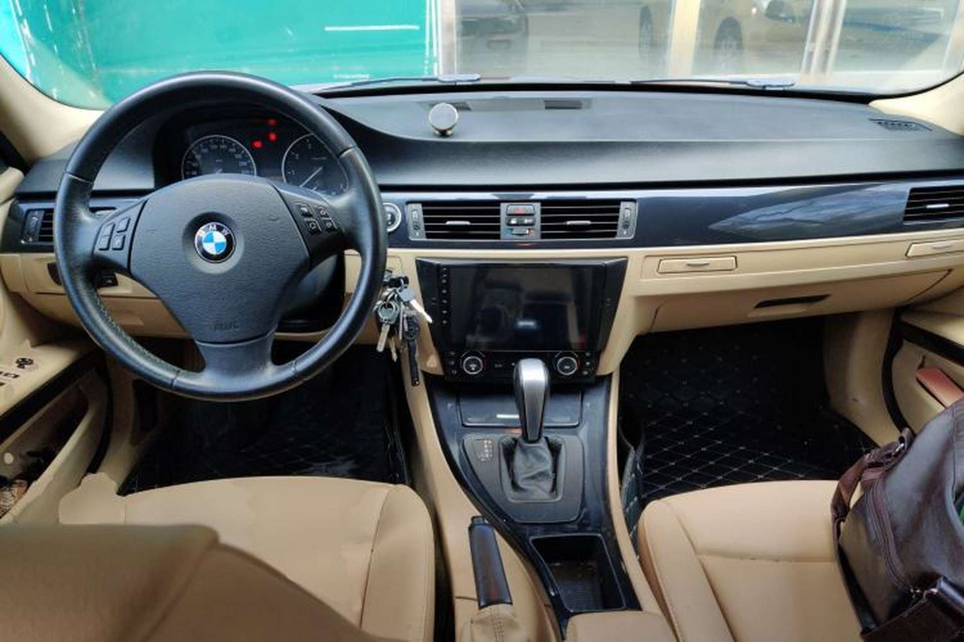 Used BMW 3 Series 2010 318i Leading Model Center Console