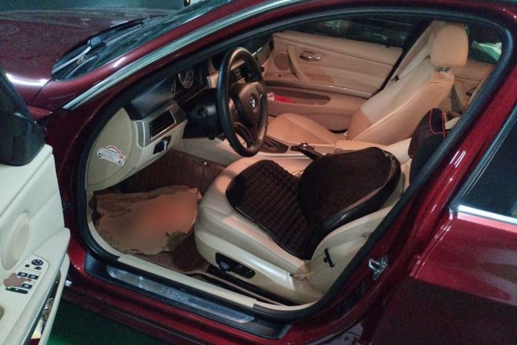 Used BMW 3 Series 2010 320i Luxury Model Driver Seat
