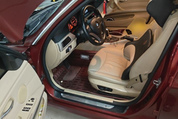 Used BMW 3 Series 2010 320i Luxury Model Driver Seat
