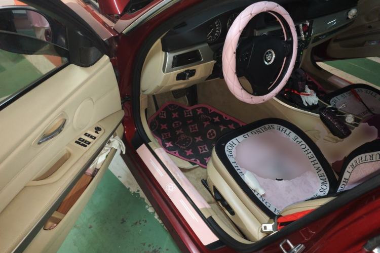 Used BMW 3 Series 2010 320i Luxury Model Driver Seat