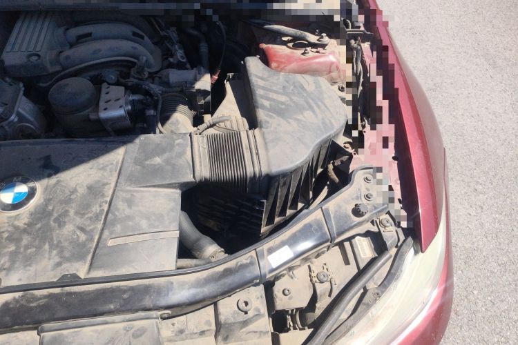Used BMW 3 Series 2010 320i Luxury Model Engine Bay Left
