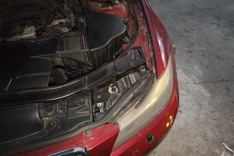 Used BMW 3 Series 2010 320i Luxury Model Engine Bay Left