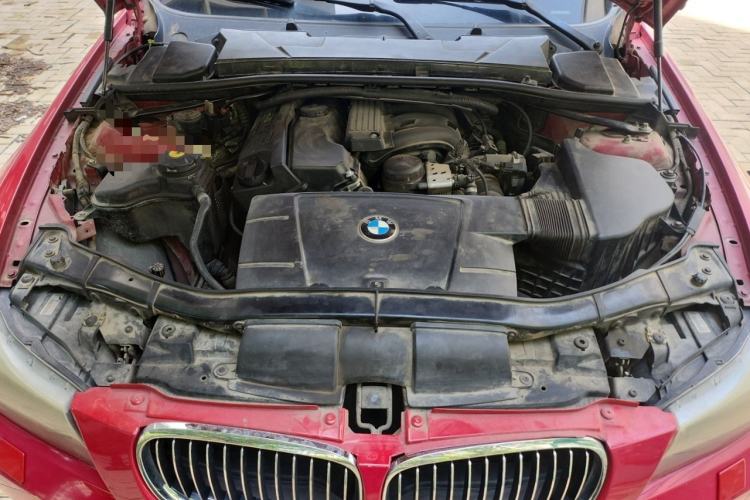 Used BMW 3 Series 2010 320i Luxury Edition Engine Bay