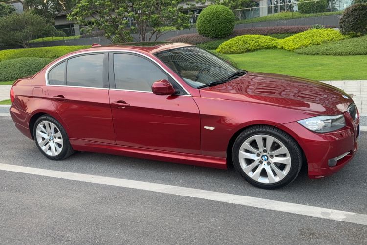 Used BMW 3 Series 2010 320i Luxury Model Exterior 1