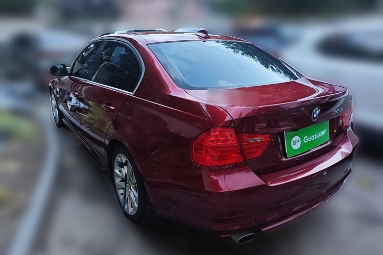 Used BMW 3 Series 2010 320i Luxury Model Exterior 3