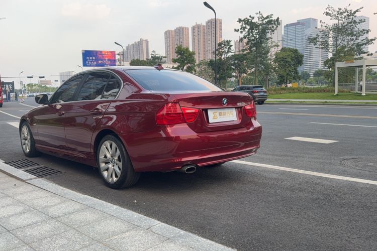 Used BMW 3 Series 2010 320i Luxury Model Exterior 5