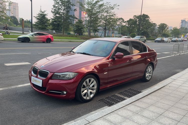 Used BMW 3 Series 2010 320i Luxury Model Exterior 7