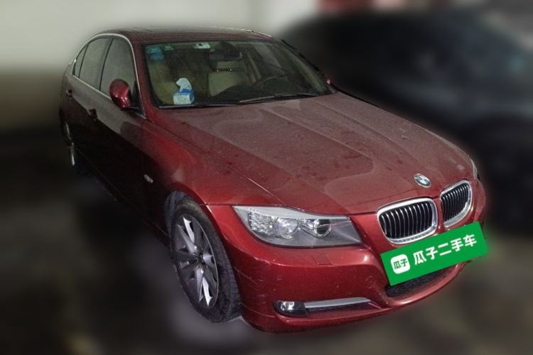 Used BMW 3 Series 2010 320i Luxury Model Front Right 45 Deg