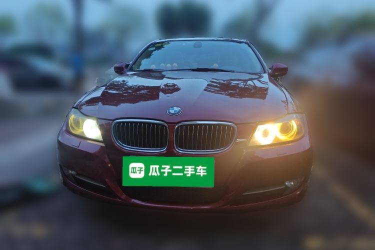 Used BMW 3 Series 2010 320i Luxury Model Front