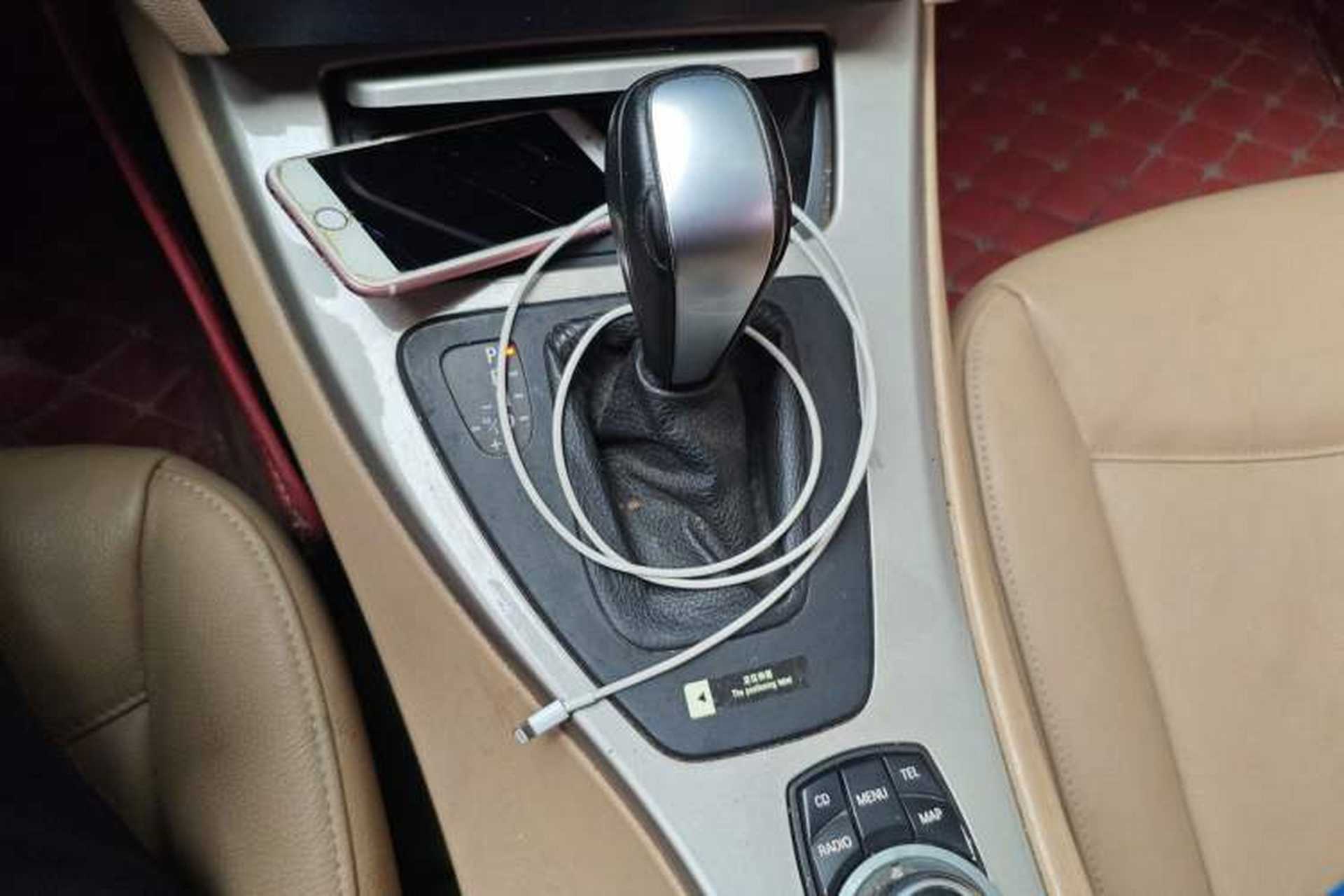 Used BMW 3 Series 2010 320i Luxury Model Gear Lever