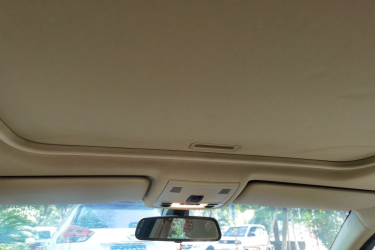Used BMW 3 Series 2010 320i Luxury Model Headliner